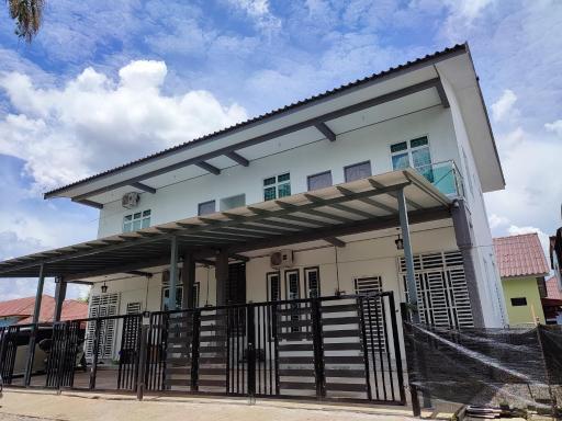 Kayangan Inn - Housity