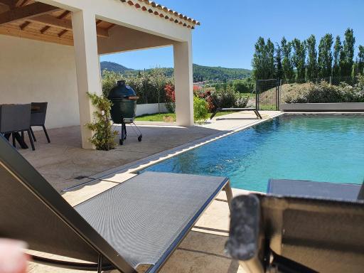 Onze Villa in Provence, Mont Ventoux, New Luxury Villa, Private Pool, Stunning views, Outdoor Kitchen, Big Green Egg - Housity