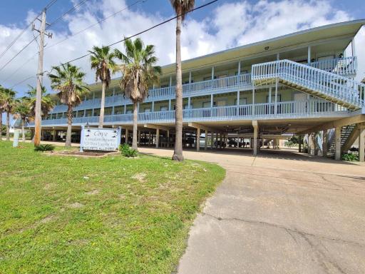 Cove by Youngs Suncoast - Housity