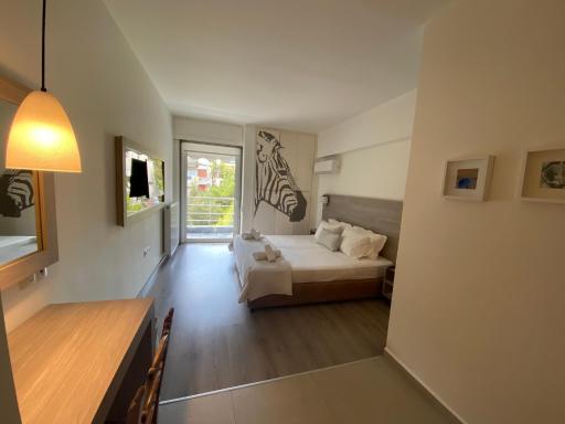 Fospitality Varkiza - Housity