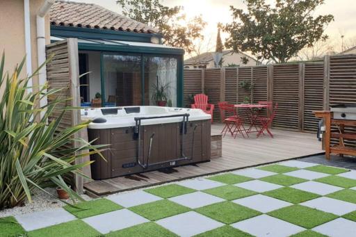 MAISON STANDING -JACUZZI - TERRASSE - PLANCHA - Housity