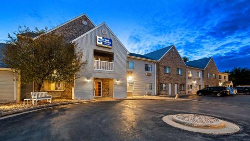 Best Western Dodgeville Inn & Suites - Housity