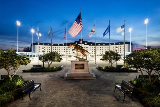 The Equestrian - Housity