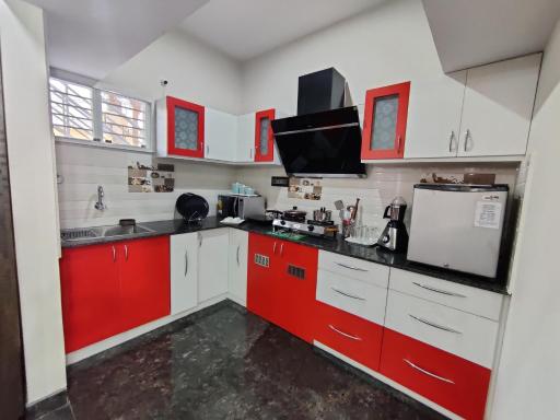 Royal Wings Apartments - Housity
