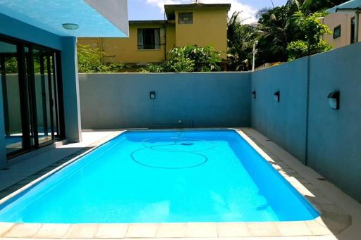 Luxury Couples Paradise*ensuite Jacuzzi and Pool - Housity