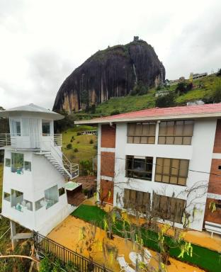 The Rock Guatape - Housity