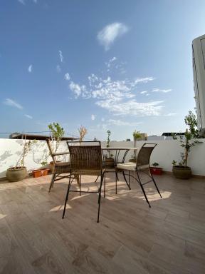 Beautiful and luxurious apartment at La Soukra, Tunisia - Housity