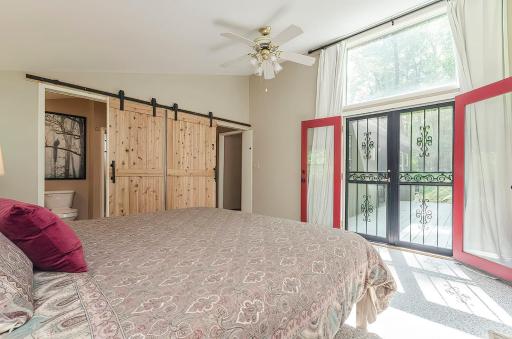 Secluded Oasis w Hot Tub, Screened-in Porch, WiFi! - Housity