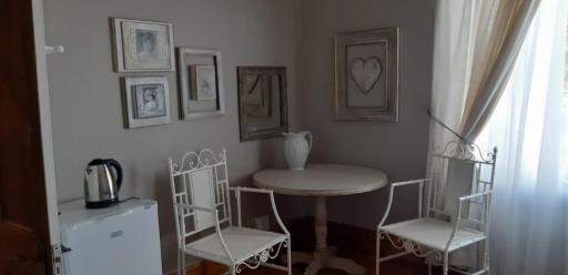 French Linen Guesthouse - Housity