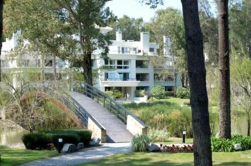 Green Park Apartamento de 1amb en 2do piso Vista Laguna - Housity