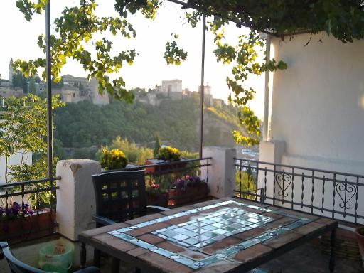 Apartamentos miradores de Granada vistas Alhambra y Albaicín Histórico - Housity