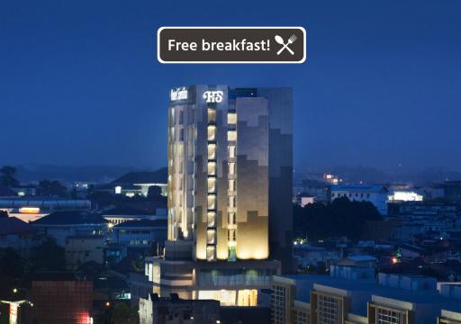 Hotel Santika Radial Palembang - Housity