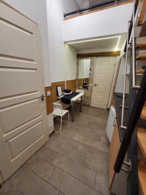 Economy Rooms and Apartments - Housity