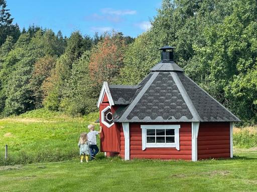 Börs gård B&K - Housity
