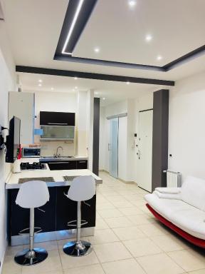BILOCALE_TORINO_DELUXE - Hizvo