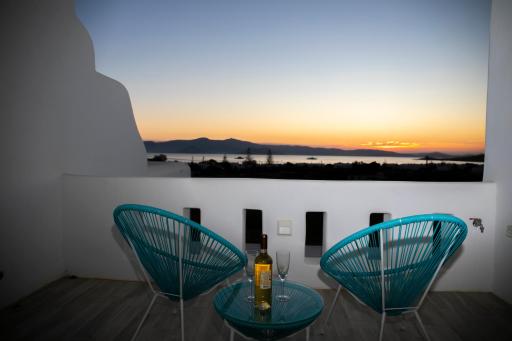 White Nadora Naxos Villa - Housity