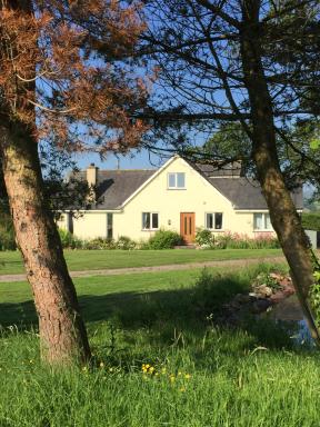 Larksfield Loft - Housity