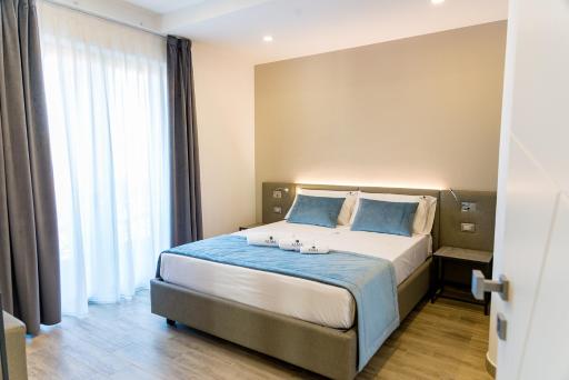 ALMA Bed & Breakfast - Housity