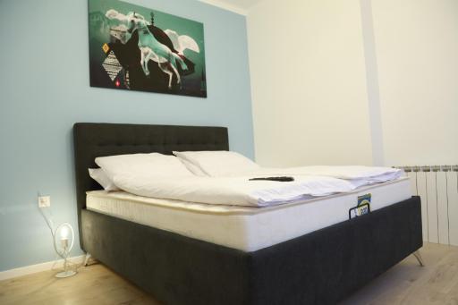 Blue and Rose Cozy - Quiet in the Best Location - Self Check-in - 5th Floor with Elevator - Housity