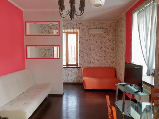 Triokhkomnatnaia kvartira v istoricheskom tsentre kemerova - Housity