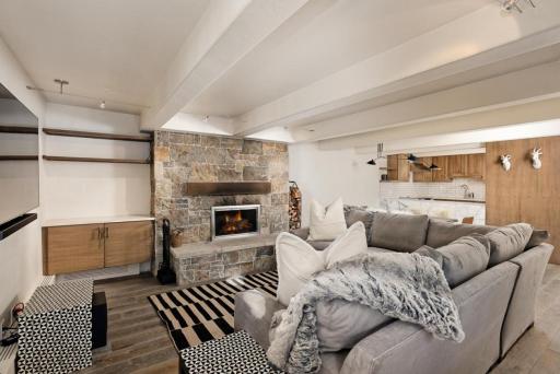 Cottonwoods Unit 3D - Housity