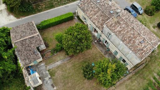 La Petite Auberge - Housity