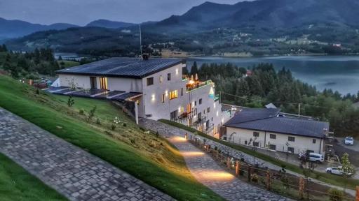Panoramic Colibita - Housity