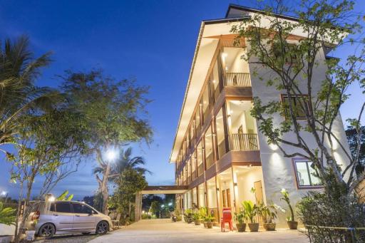 Yaibua Hotel - Housity