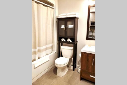 Cozy Sweet Studio #5, Only 10 min to D.T. Ottawa - Housity