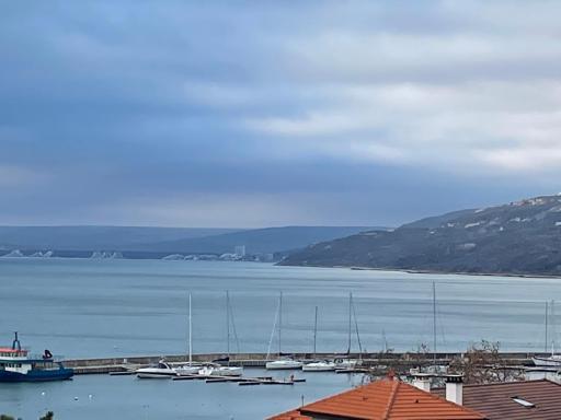 Petar Aparts - Housity