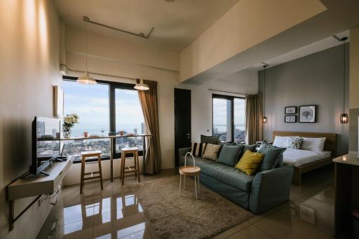 MUJI Studio 2 - Seaview at 218 Tropicana Near Komtar Food Heaven with Netflix & TV Box - Housity