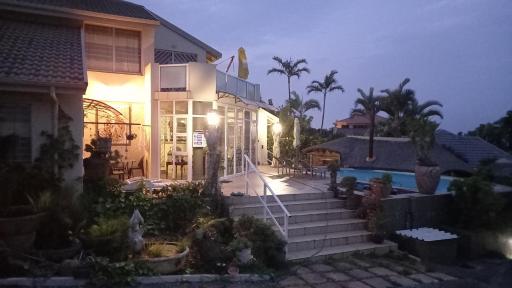 Song of the Whales - Housity