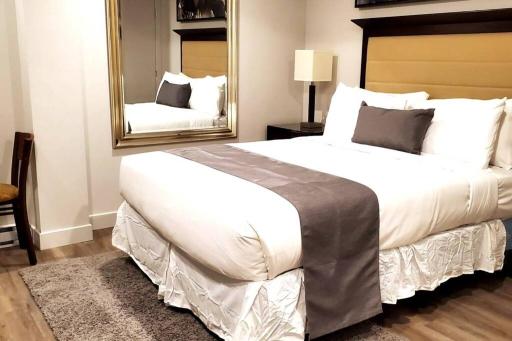 Cozy Sweet Studio #10, Ten minutes to D.T. Ottawa - Housity