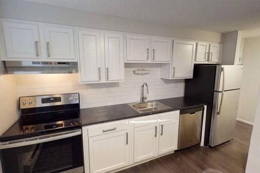 SIMPLE n COZY STAY AT THE LAYOVER - Housity