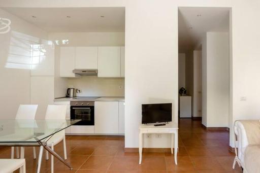 Vatican Garden Home - Housity