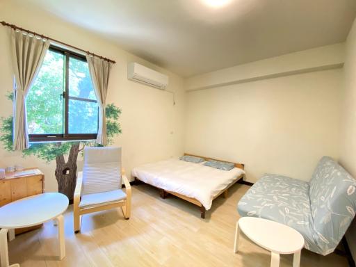 Tree House Café & Homestay - Housity