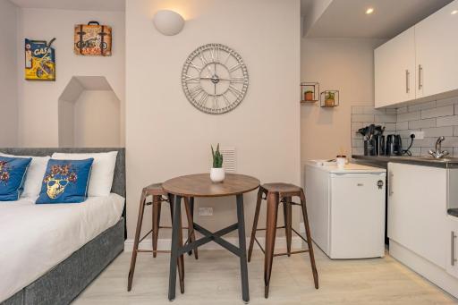Funky studio few mins to Brighton seafront MST - Housity