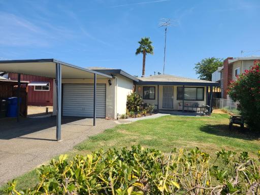 Dock Side House Along the Delta of Oakley, CA - Housity
