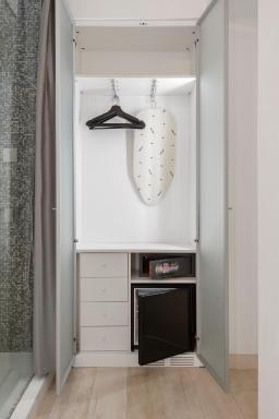 Primus Monti Suites - Housity