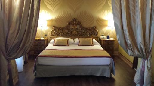Hotel Amadeus - Housity