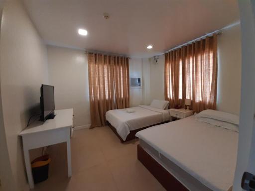RedDoorz at Balatas Magsaysay Road Naga City - Housity