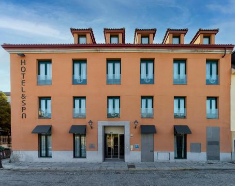 Hotel AR Isabel de Farnesio - Housity