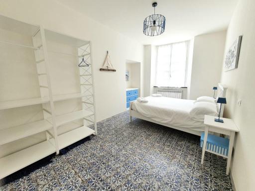 Bric 44 - Housity