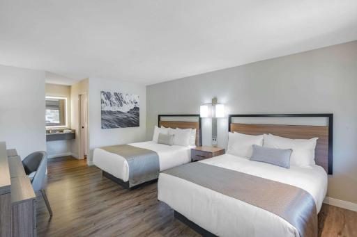 Wyndham Garden San Diego - Housity
