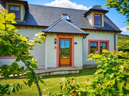 Hazel Lodge - Housity