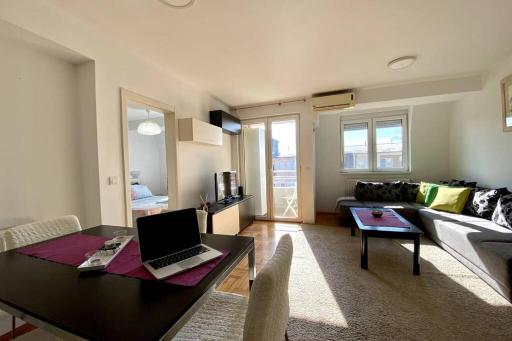 Matea's Appartment 800 m to center free parking - Housity