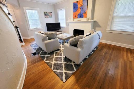 Iconic Gainesville Home - Sleeps 12 - 4 BR- Tom Petty's Old House - Housity