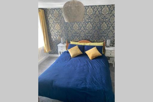 Historic and Characterful Old Prison Holiday Home. - Housity