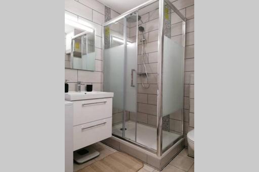 GRISOLLES - Confortable T2, coeur de village, 5min Canal du Midi & Gare - Housity