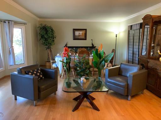 Private Retreat in Saratoga Cozy Rooms Expansive Yard Ideal Getaway - Housity